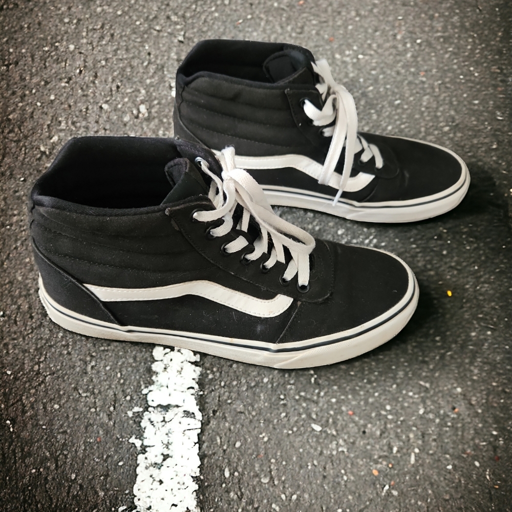 Vans Hightop womens‎ 9